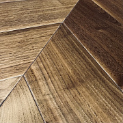 CROWNWOOD EXOTIC ONE Французская елка 45° 2-х слойная Орех Американский Натуральный Селект лак 470 х 125 х 12 / 0.94 м2