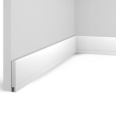 Плинтус HI WOOD B70/ 70 x 10.5 x 2000